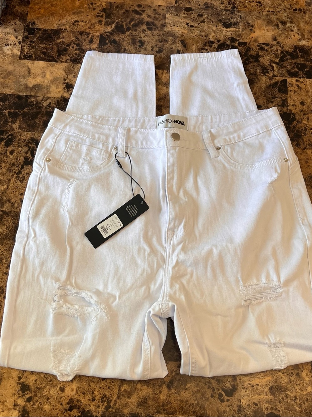 Fashion Nova White High-Rise Distressed Women's Jeans Size 14 Plus